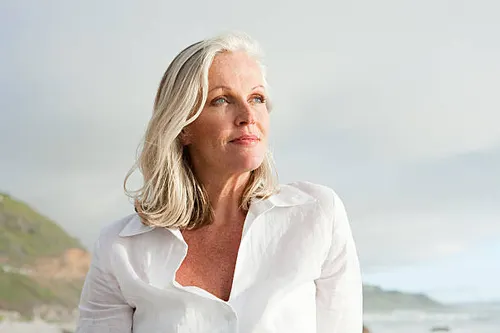 El sol antes de las 10.00 de la mañana y después de las 18.00 de la tarde, es maravilloso para nuestros relojes intennos y biorritmos.